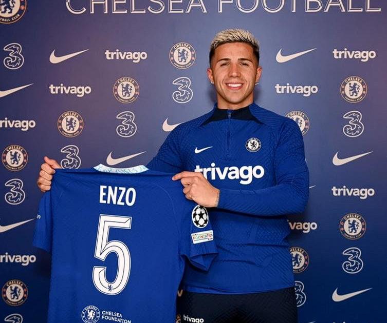 恩佐言论引争议，米克尔炮轰“无领袖风范”